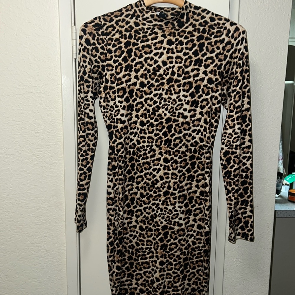 Leopard long sleeve dress